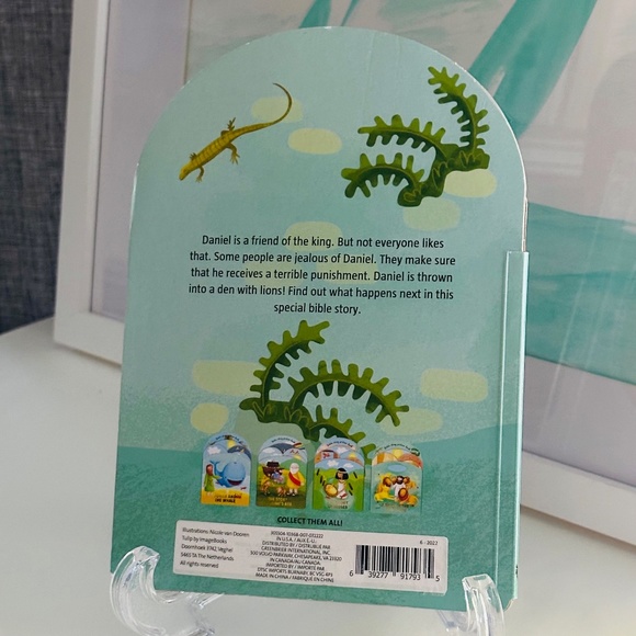 Bible Story Picture Book Daniel In The Lion's Den Baby Board Book - Picture 3 of 3